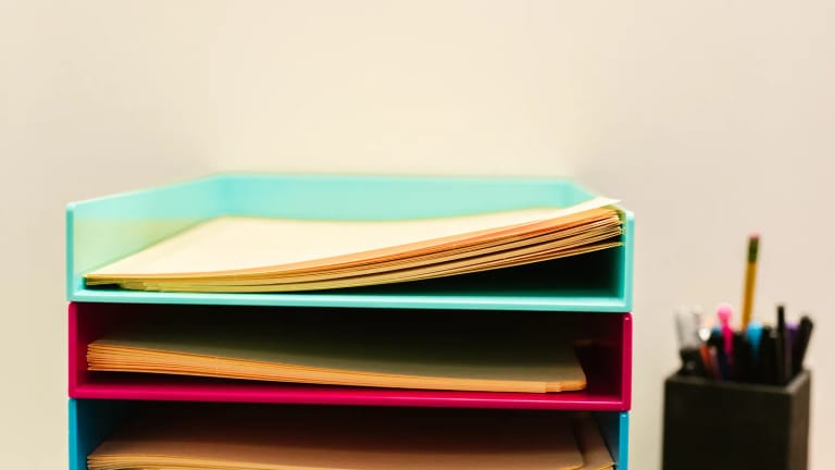 Peppol-facturen automatisch verwerken: zo haalt uw KMO eindelijk tijdwinst uit e-facturatie - AI-automatisering artikel door Hugarro